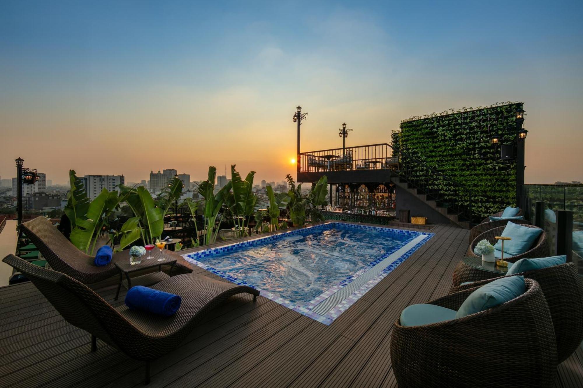 May De Ville Corner Hotel Hanoi Exterior photo