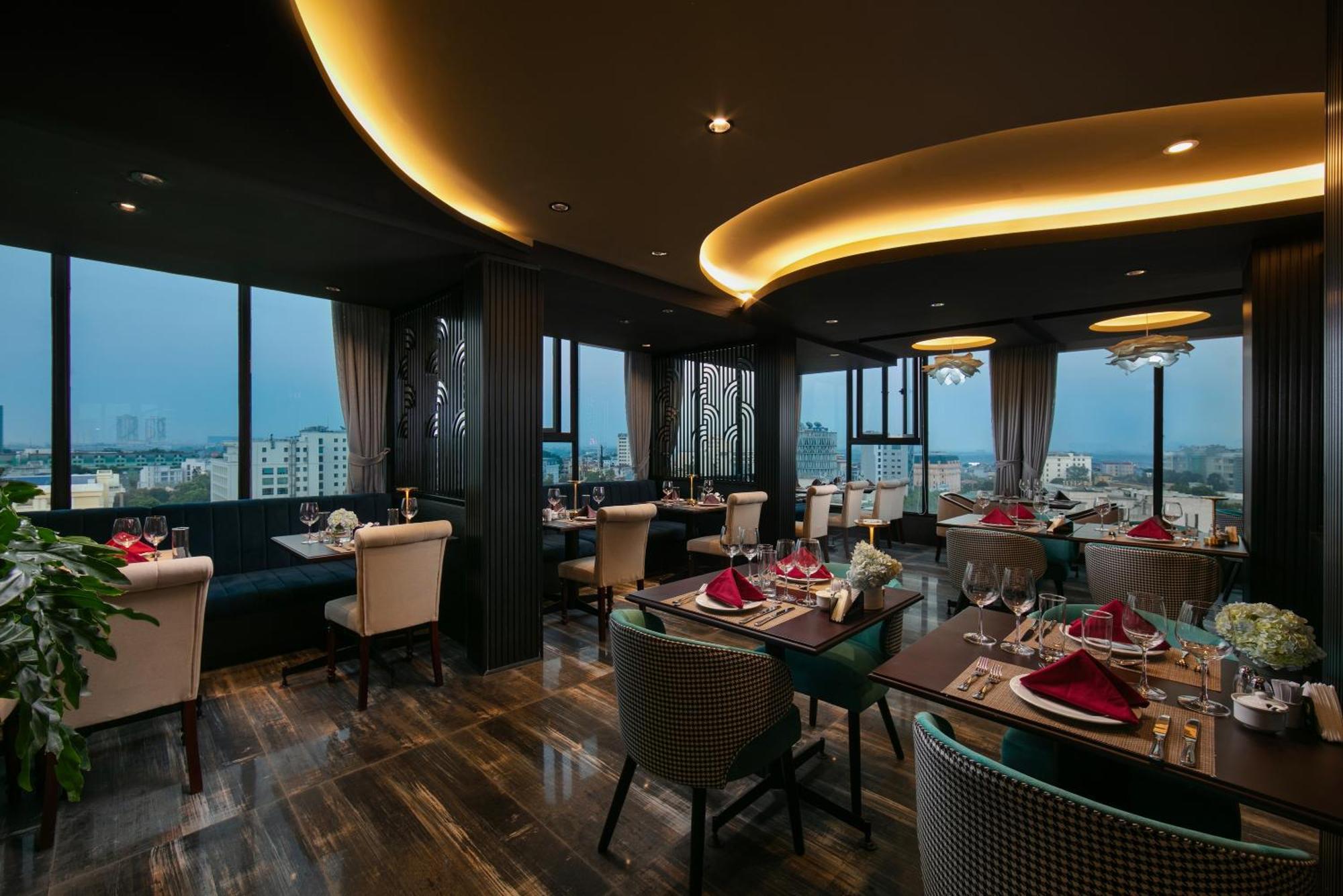 May De Ville Corner Hotel Hanoi Exterior photo