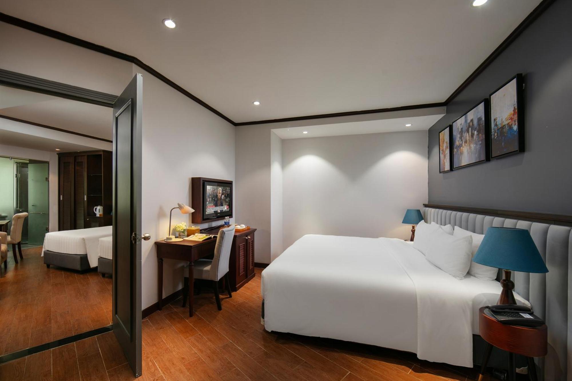 May De Ville Corner Hotel Hanoi Exterior photo