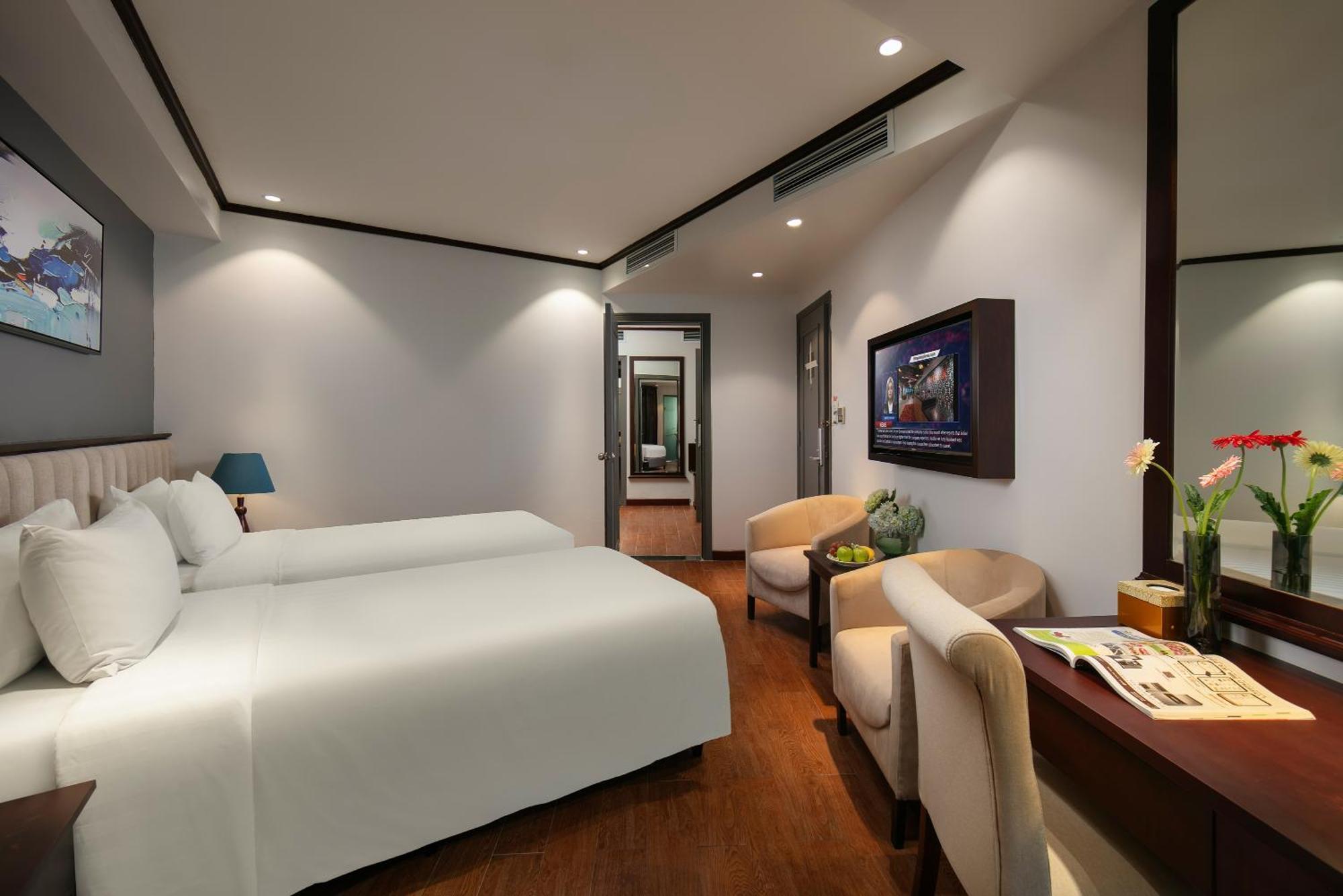 May De Ville Corner Hotel Hanoi Exterior photo
