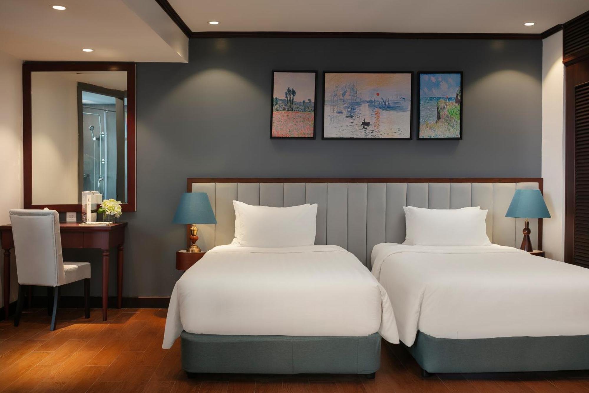 May De Ville Corner Hotel Hanoi Exterior photo